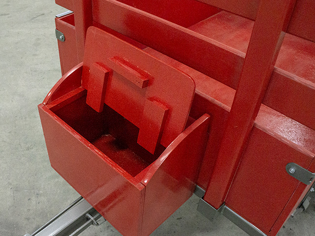 Carreta Simples Basculante Maquinafort 1300 R8 para Motocultivadores