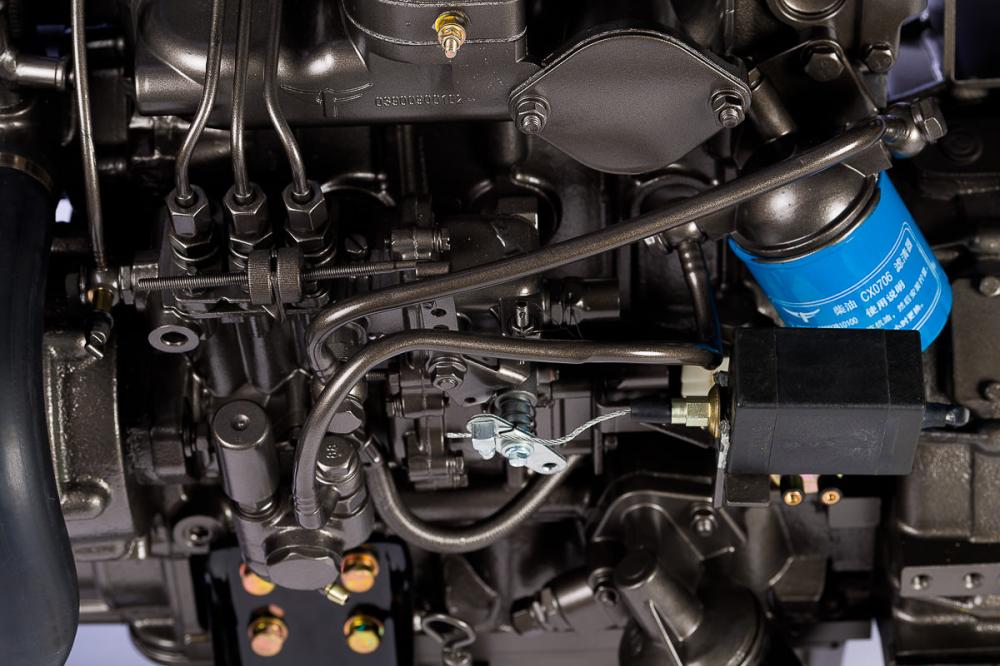 Motor Estacionário Branco BD-30 E 30 CV 3 Cilindros 1800 RPM a Diesel - Partida Elétrica