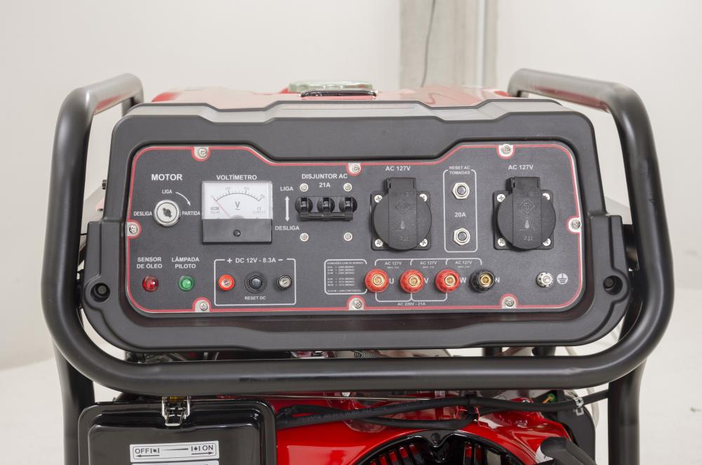 Gerador de energia Kawashima GG 10000-DT 11,2 kVA - partida elétrica - trifásico - 220V